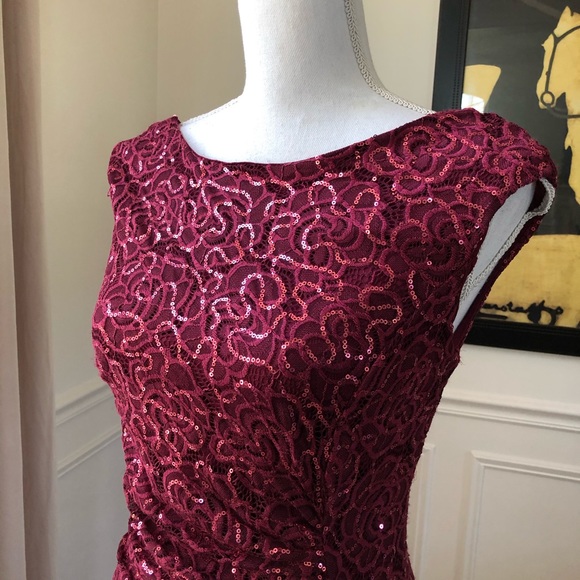 La Femme Column Dress Gown Sequin Burgundy NWOT 4 - Picture 2 of 10